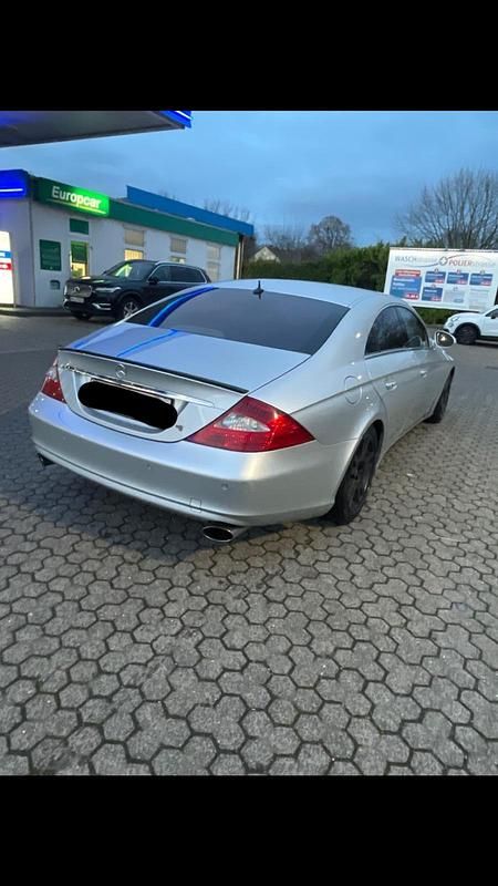 Silber Gebraucht 2005 Mercedes CLS350 Limousine | 2.500 € (Superpreis) - Bild 1/4