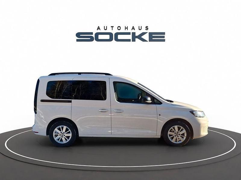 Gebraucht VW Caddy Life 122 PS (89 kW) 2022 Weiß Van / Kleinbus