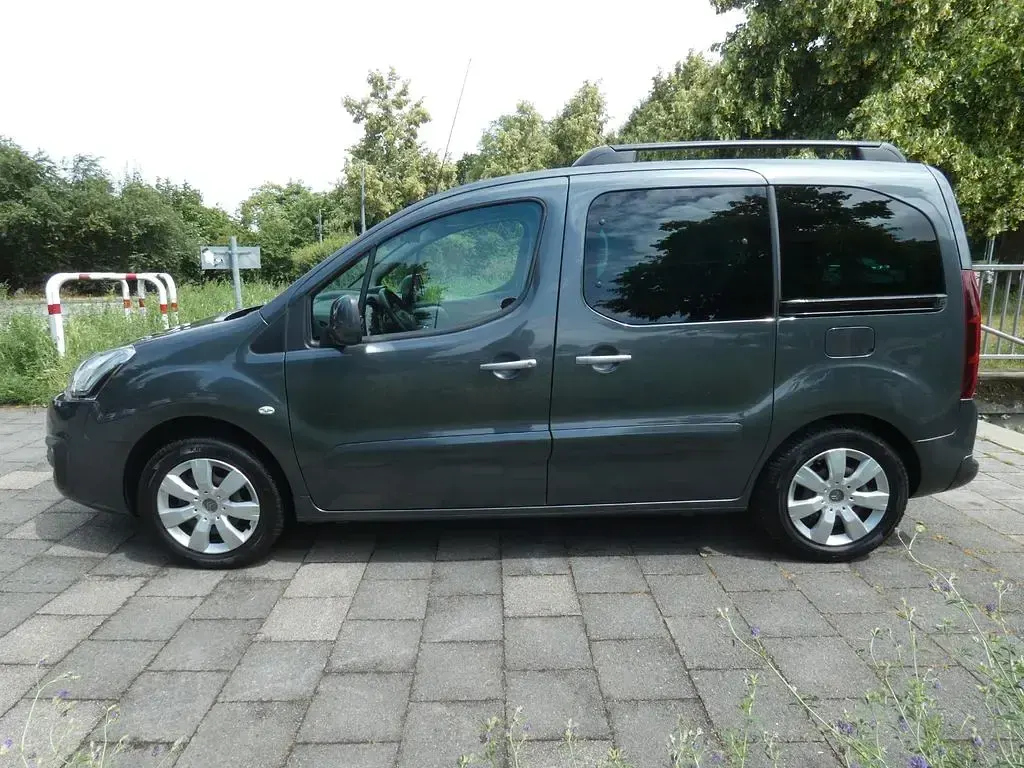Gebraucht Citroën e-Berlingo SELECTION 110 PS (80 kW) 2016 Grau Kombi