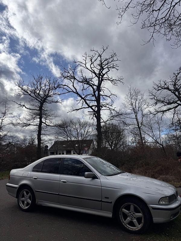 Gebraucht BMW 523 170 PS (125 kW) 1999 Silber Kombi