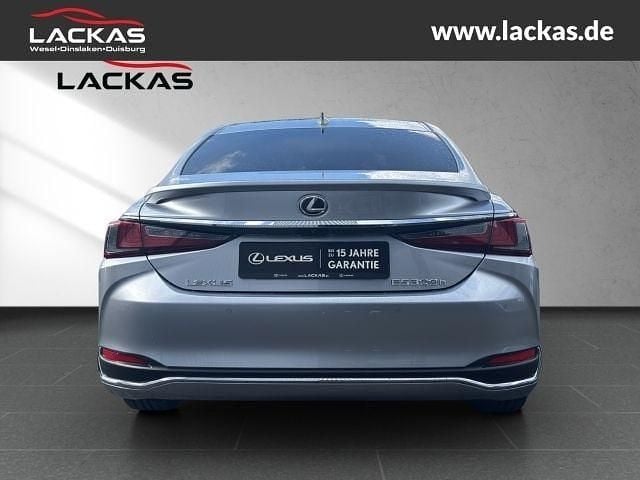Neu Lexus ES300H Business Edition 218 PS (160 kW) 2026 Silber Limousine
