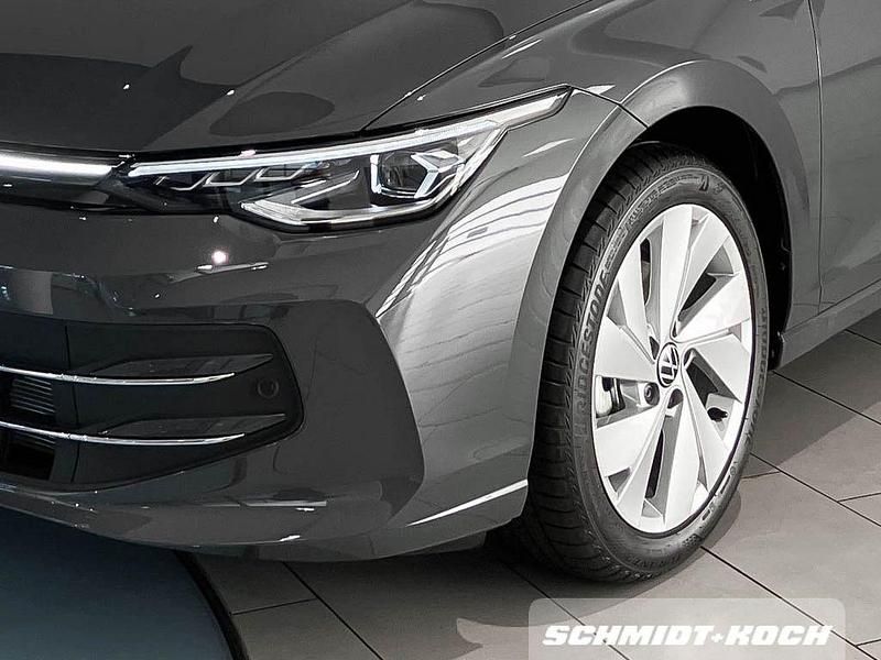 Neu VW Golf VIII Style 150 PS (110 kW) 2025 Grau Limousine
