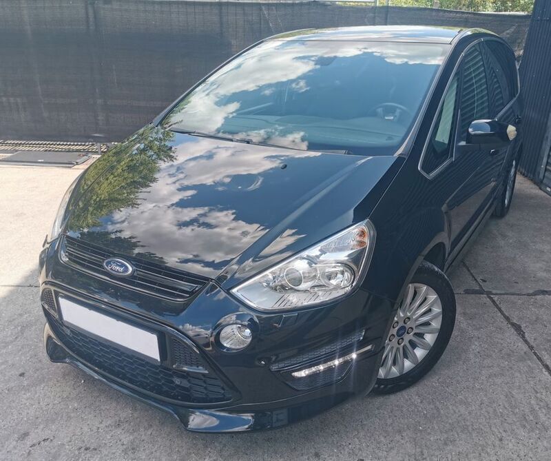 Schwarz Gebraucht 2014 Ford S-MAX Titanium S Van / Kleinbus | 9.900 € (Guter Preis) - Bild 1/4