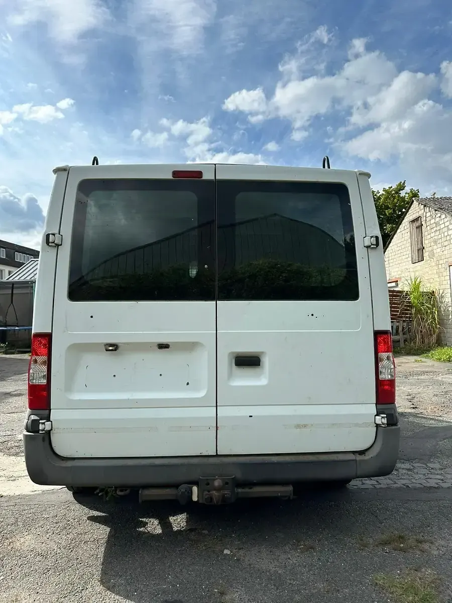 Gebraucht Ford Transit 101 PS (74 kW) 2013 Weiß Van / Kleinbus