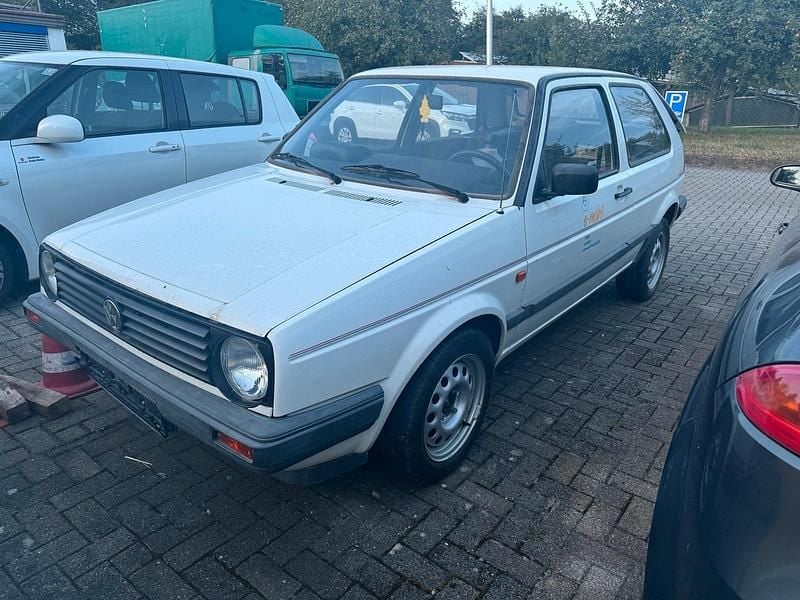 Weiß Gebraucht 1991 VW Golf Limousine | 12.299 € - Bild 1/4
