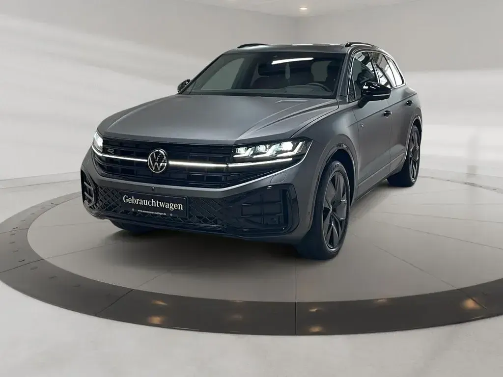 Gebraucht VW Touareg Style 286 PS (210 kW) 2025 Siliziumgrau matt SUV