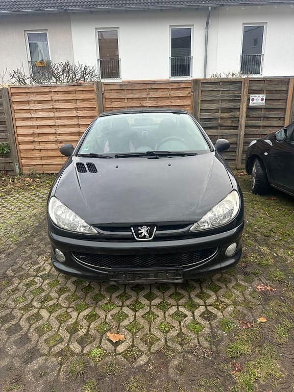 Schwarz Gebraucht 2004 Peugeot 206 CC Cabrio | 1.550 € (Guter Preis) - Bild 1/4