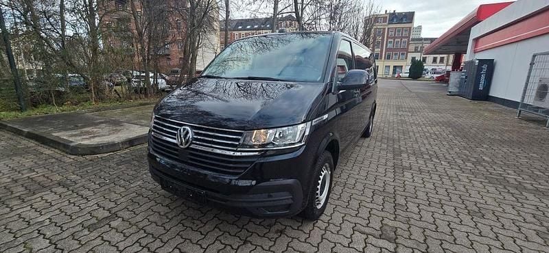 Schwarz Gebraucht 2021 VW Caravelle Comfortline Van / Kleinbus | 22.500 € (Superpreis) - Bild 1/4