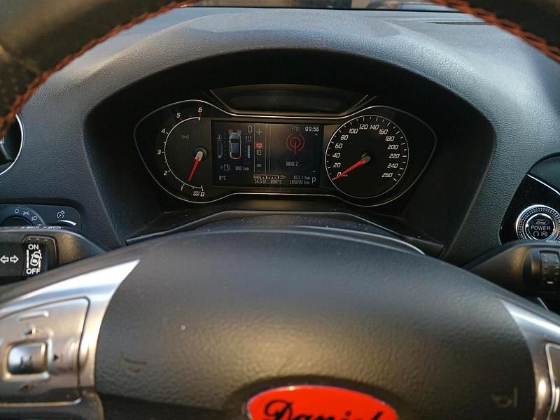 Gebraucht Ford Mondeo 200 PS (147 kW) 2013 Schwarz Kombi