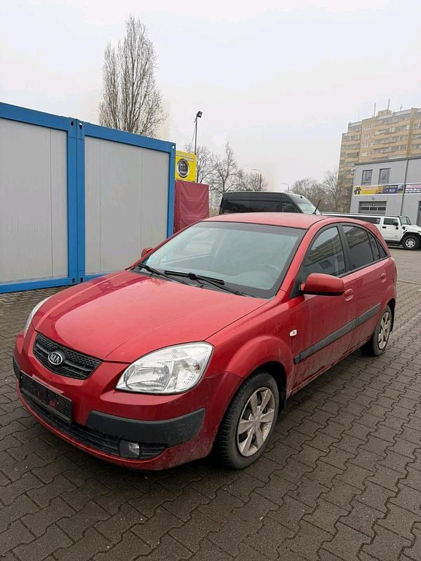 Gebraucht Kia Rio 115 PS (84 kW) 2006 Rot Kleinwagen