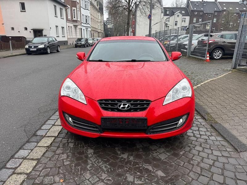 Rot Gebraucht 2012 Hyundai Genesis Coupé | 11.999 € (Fairer Preis) - Bild 1/4