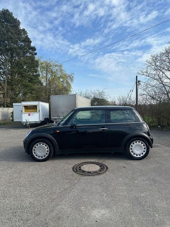 Gebraucht Mini ONE 90 PS (66 kW) 2001 Schwarz Kleinwagen