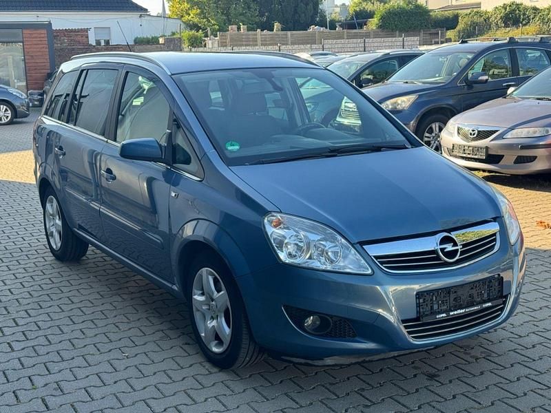 Blau Gebraucht 2008 Opel Zafira Van / Kleinbus | 6.450 € (Teuer) - Bild 1/4