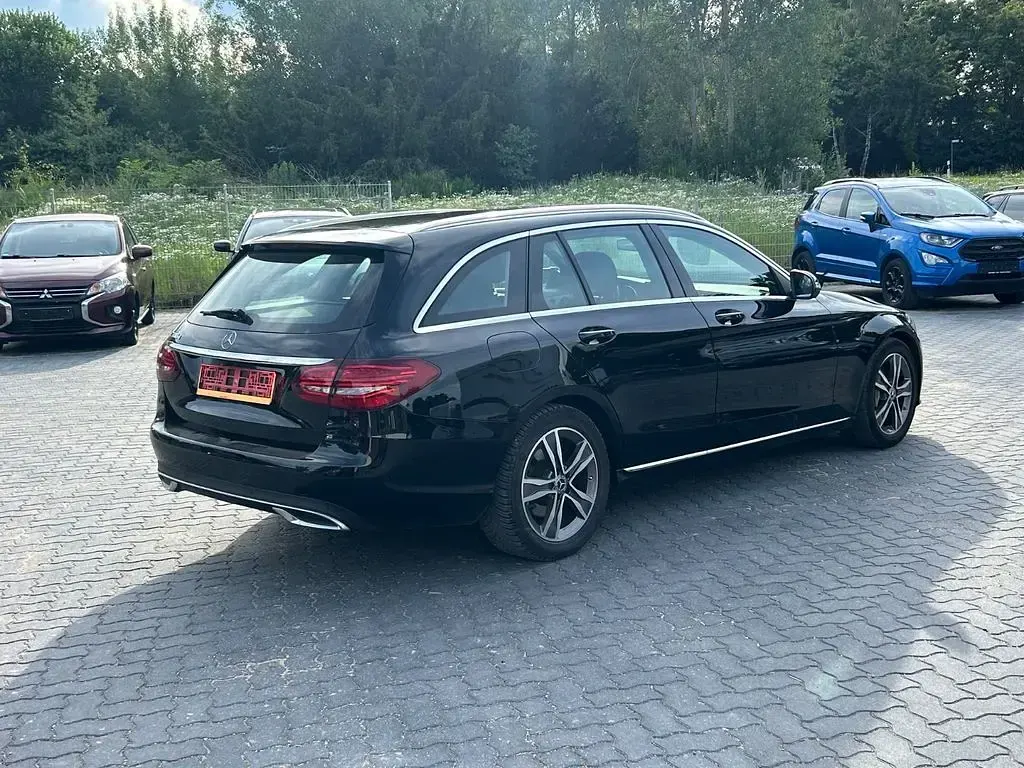 Gebraucht Mercedes C300 245 PS (180 kW) 2019 Schwarz Kombi