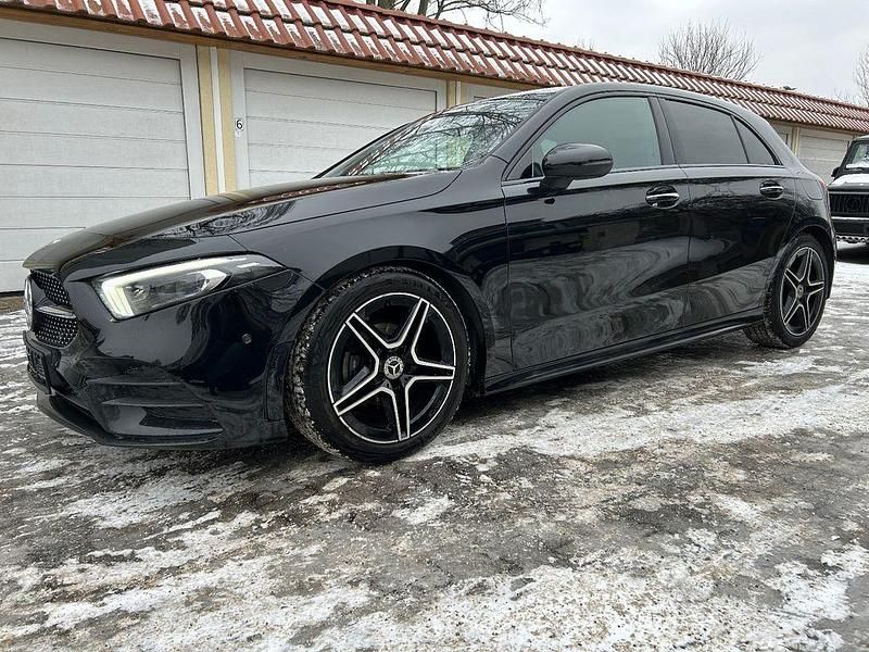 Gebraucht Mercedes A180 AMG 136 PS (100 kW) 2021 Schwarz Limousine