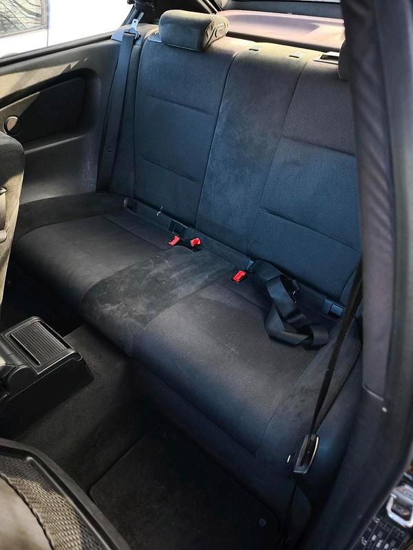 Gebraucht BMW 318 143 PS (105 kW) 2001 Schwarz Kleinwagen