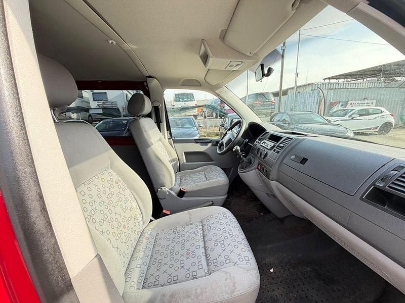 Gebraucht VW T5 102 PS (75 kW) 2006 Rot Van