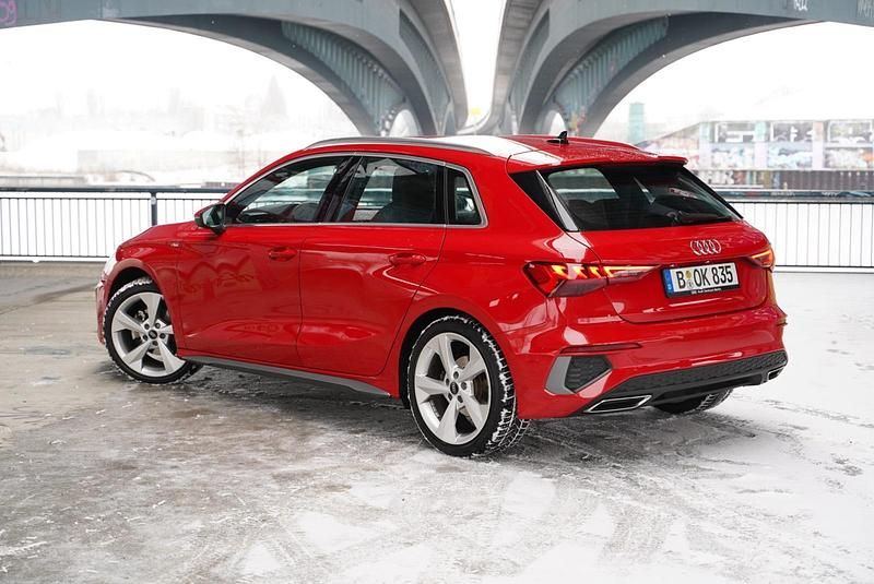 Gebraucht Audi A3 Sportback S-Line 150 PS (110 kW) 2022 Rot Kleinwagen