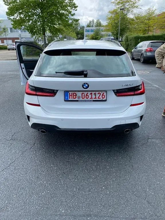Gebraucht BMW 318 M Sport 150 PS (110 kW) 2020 Weiß Kombi