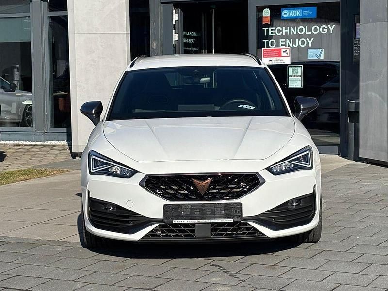 Gebraucht Cupra Leon VZ 310 PS (228 kW) 2024 Weiß Limousine