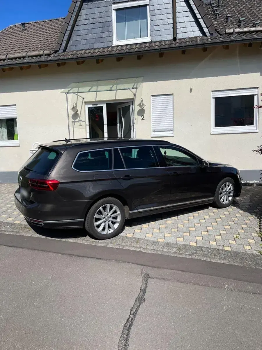 Gebraucht VW Passat R-line 179 PS (131 kW) 2015 Braun Kombi