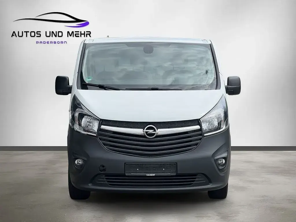 Gebraucht Opel Vivaro 120 PS (88 kW) 2018 Weiß Van / Kleinbus