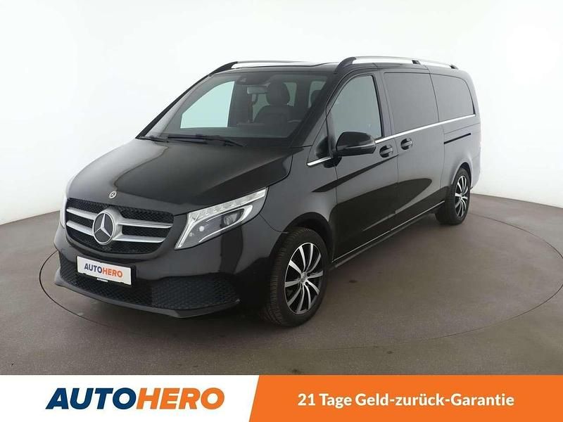Obsidianschwarz Gebraucht 2020 Mercedes V300 Avantgarde Van / Kleinbus | 50.000 € (Guter Preis) - Bild 1/3
