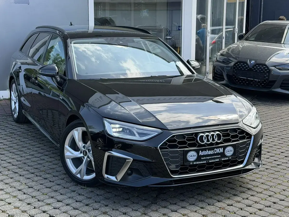 Gebraucht Audi A4 S-Line 163 PS (119 kW) 2024 Schwarz Kombi