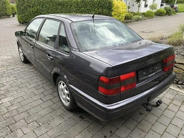 Używany VW Passat Exclusive 174 KM (127 kW) 1994 Purpurowy Kombi