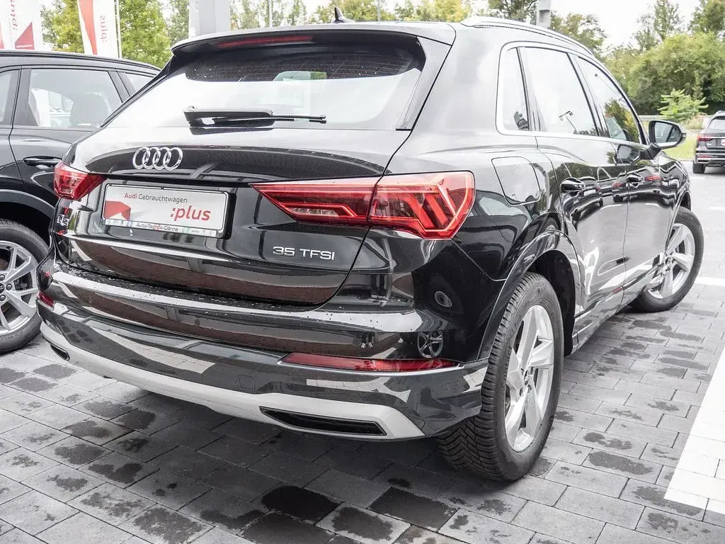 Gebraucht Audi Q3 Advanced 150 PS (110 kW) 2022 Mythosschwarz metallic SUV
