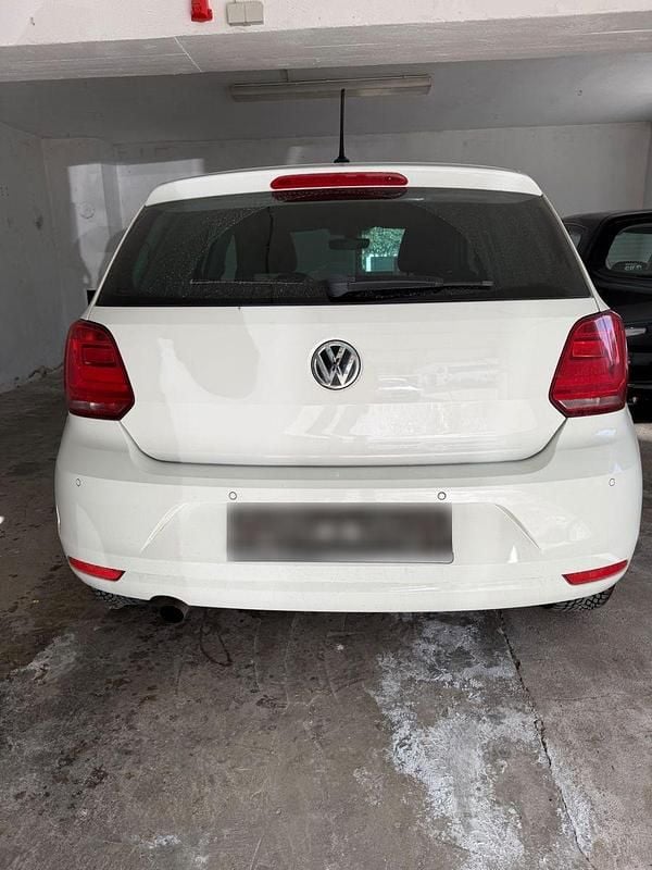 Gebraucht VW Polo 90 PS (66 kW) 2014 Weiß Kleinwagen