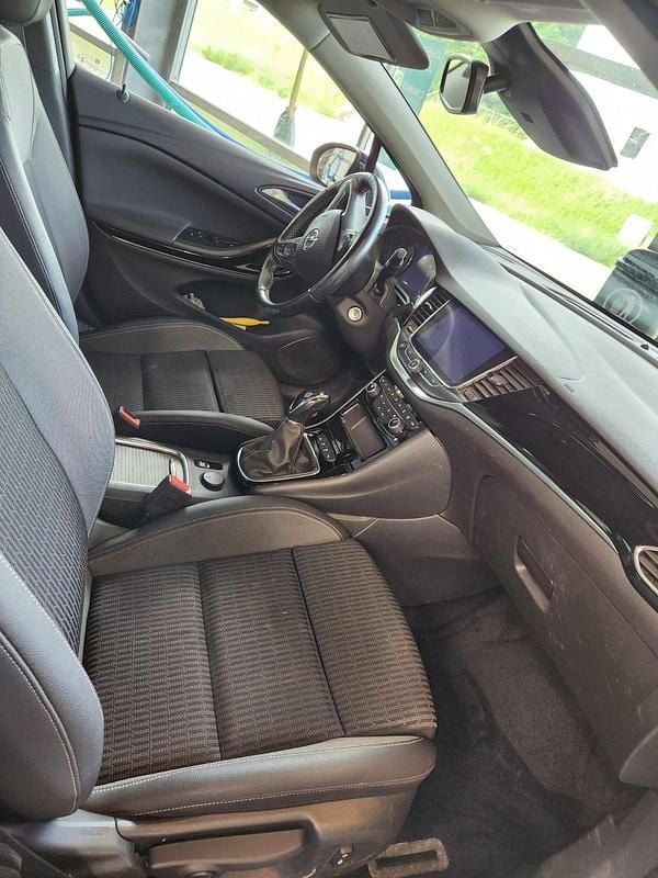 Gebraucht Opel Astra 122 PS (89 kW) 2020 Schwarz Kombi