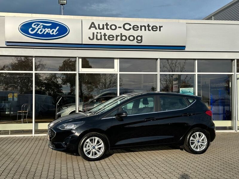 Schwarz Gebraucht 2022 Ford Fiesta Titanium Kleinwagen | 16.890 € (Guter Preis) - Bild 1/4