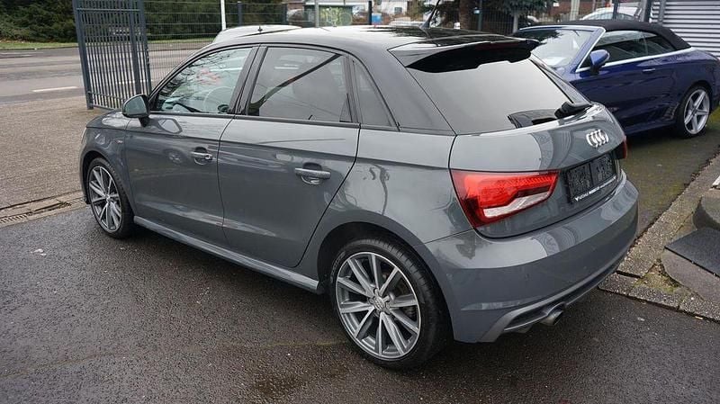 Gebraucht Audi A1 S-Line 95 PS (69 kW) 2017 Grau Limousine