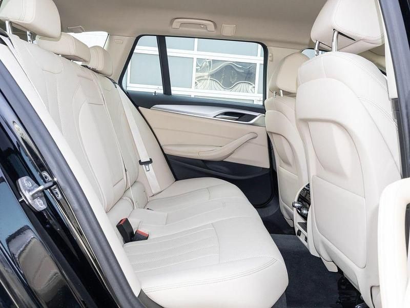 Gebraucht BMW 530e 292 PS (214 kW) 2022 Schwarz Kombi