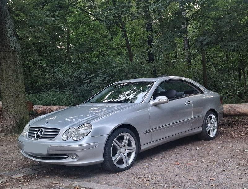 Grau Gebraucht 2004 Mercedes CLK200 Elegance Coupé | 6.350 € (Superpreis) - Bild 1/4