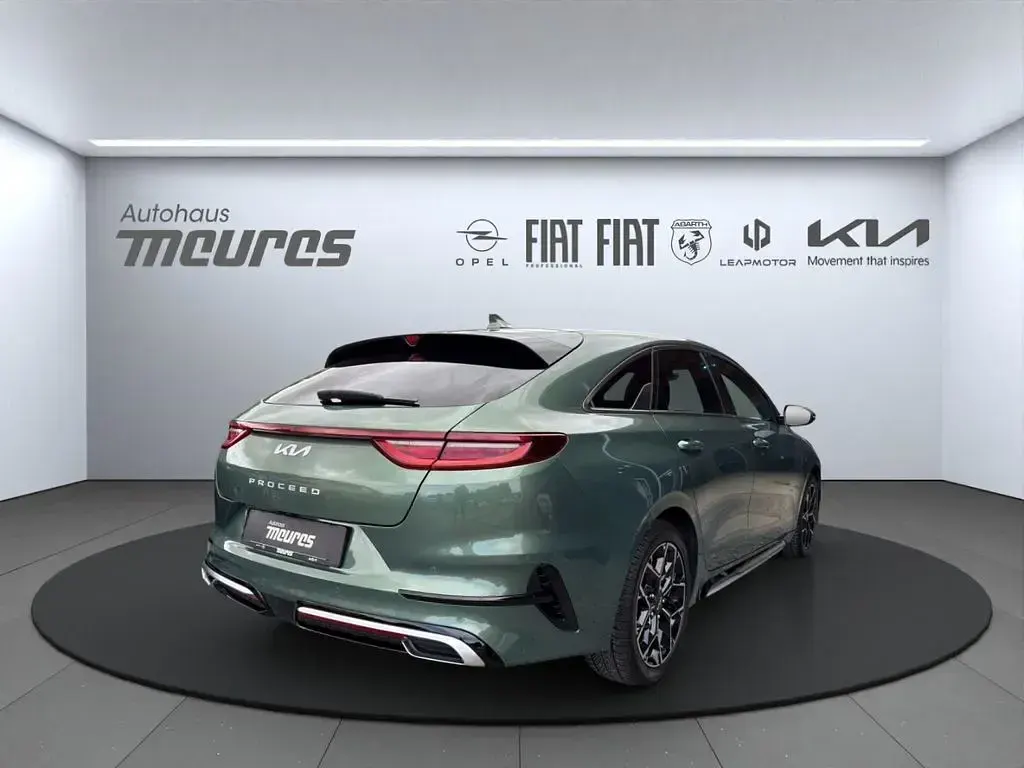 Gebraucht Kia ProCeed GT GT-Line 140 PS (102 kW) 2025 Grün Kleinwagen