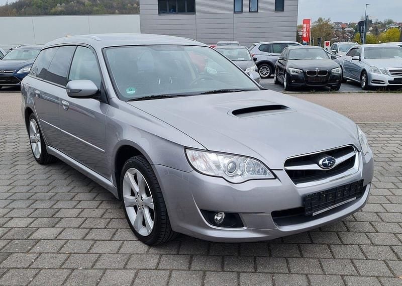 Silber Gebraucht 2009 Subaru Legacy Active Kombi | 3.999 € (Guter Preis) - Bild 1/4