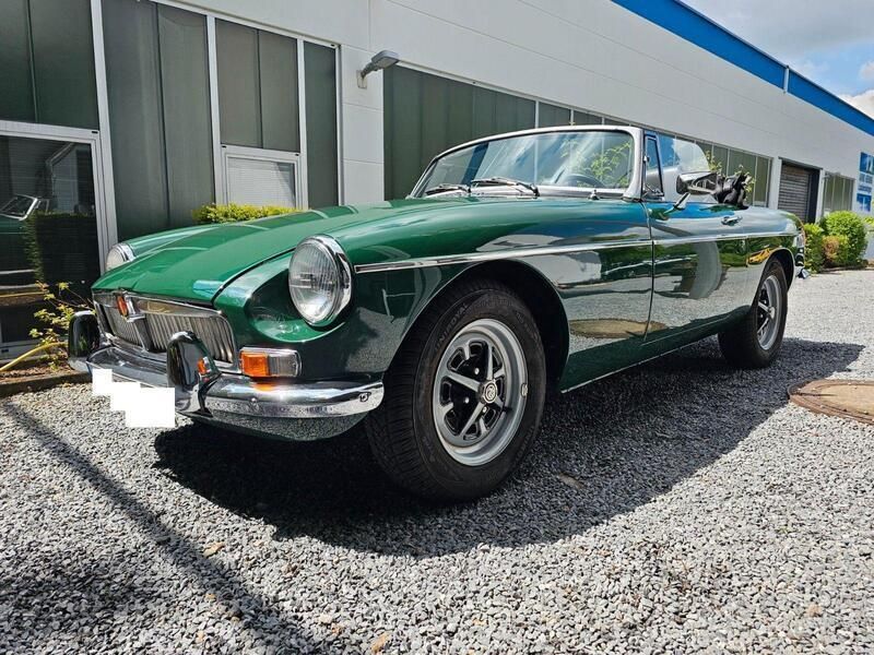 Grün Gebraucht 1978 MG B Cabrio | 14.800 € - Bild 1/4