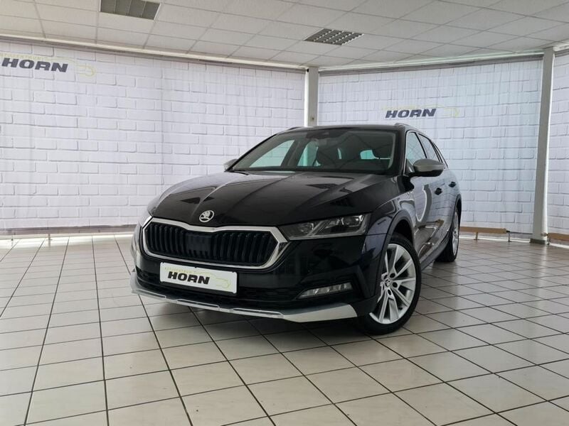 Schwarz Gebraucht 2022 Skoda Octavia Scout 4x4 Kombi | 26.990 € (Fairer Preis) - Bild 1/4