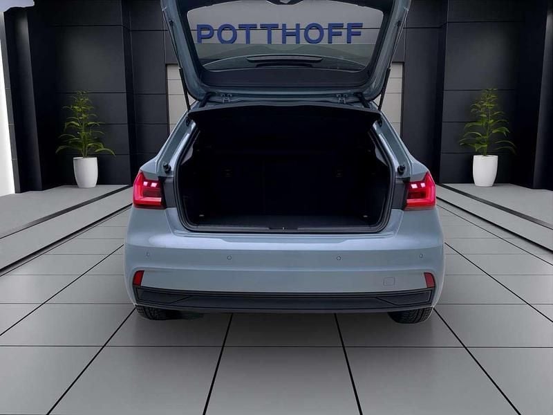 Gebraucht Audi A1 95 PS (69 kW) 2025 Pfeilgrau perleffekt SUV