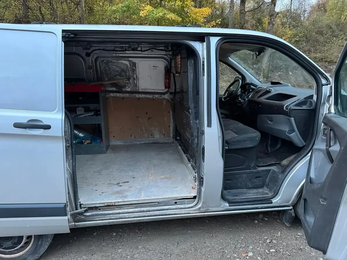 Gebraucht Ford Transit Custom 100 PS (73 kW) 2015 Silber Limousine