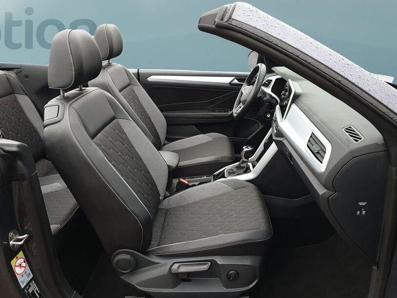 Gebraucht VW T-Roc 150 PS (110 kW) 2025 Grau SUV