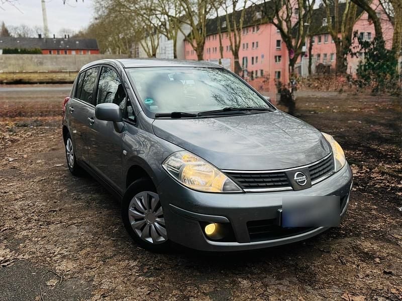 Grau Gebraucht 2008 Nissan Tiida Limousine | 2.000 € (Guter Preis) - Bild 1/4