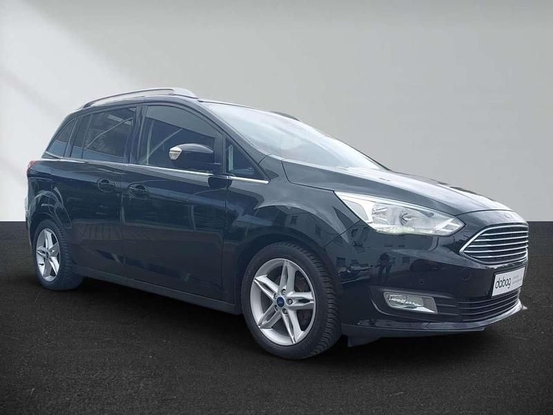 Gebraucht Ford C-MAX Titanium 125 PS (91 kW) 2019 Iridium schwarz mica Van / Kleinbus