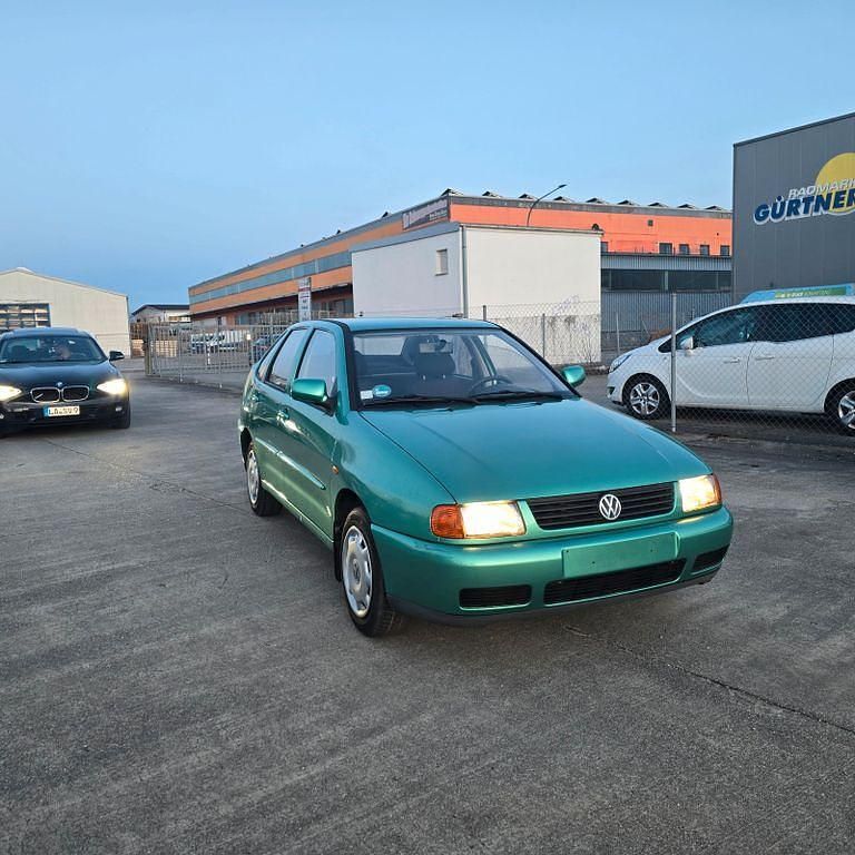 Gebraucht VW Polo 60 PS (44 kW) 1999 Grün Limousine