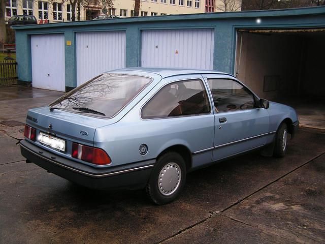 Gebraucht Ford Sierra 75 PS (55 kW) 1983 Blau metallic Limousine