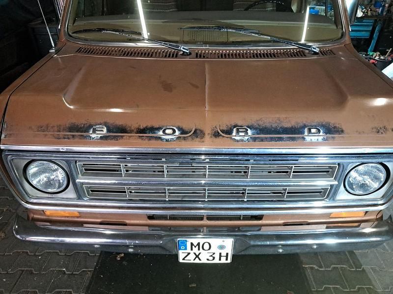 Gebraucht Ford Econoline 158 PS (116 kW) 1976 Beige Van / Kleinbus