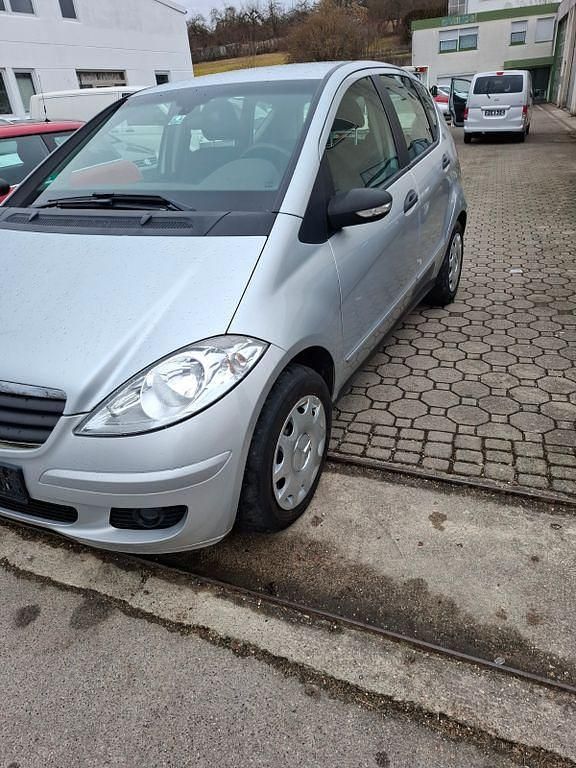 Gebraucht Mercedes A180 109 PS (80 kW) 2008 Silber Limousine