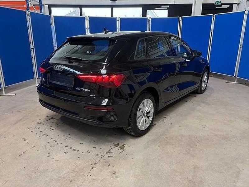 Gebraucht Audi A3 e-tron Ambiente 109 PS (80 kW) 2021 Andere Kleinwagen